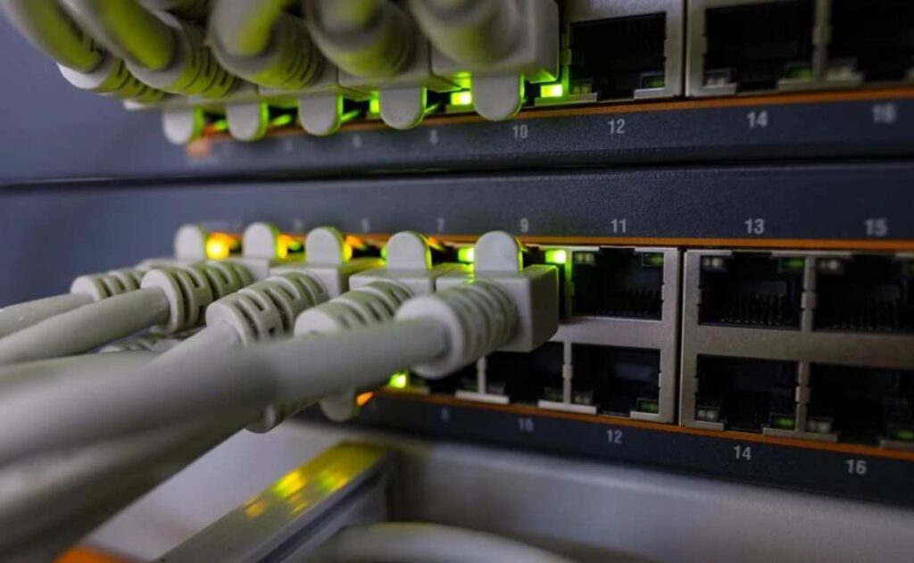 ¿Qué significan todas las luces LED del router?