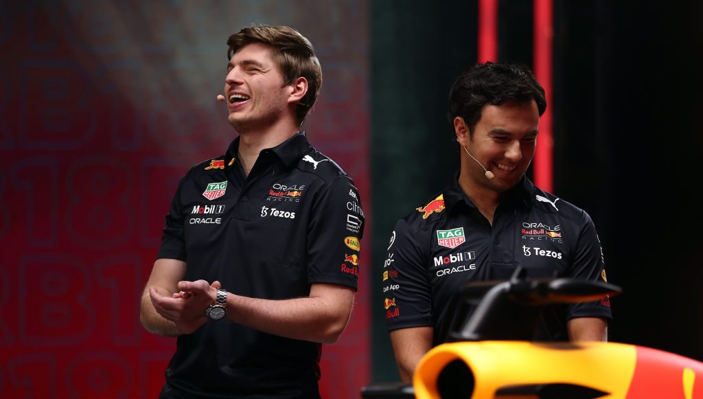 LA DIVERTIDA REACCIÓN DE CHECO PÉREZ AL CONOCER EL SALARIO DE VERSTAPPEN: “QUE SE MOCHE”