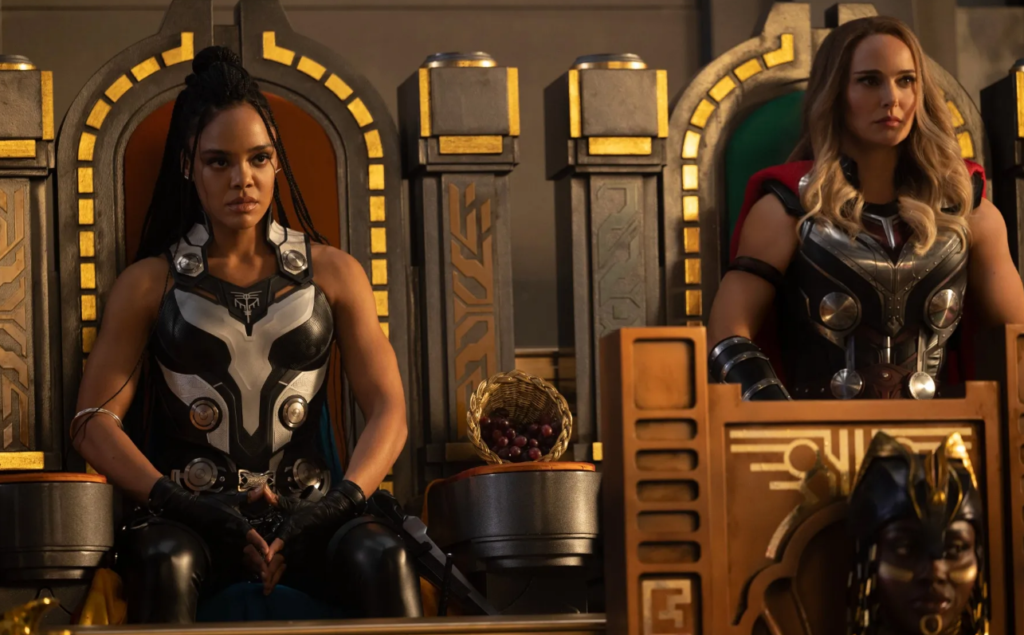 Nueva imagen de Mighty Thor en Thor: Love and Thunder confirma conexión con Black Panther 2