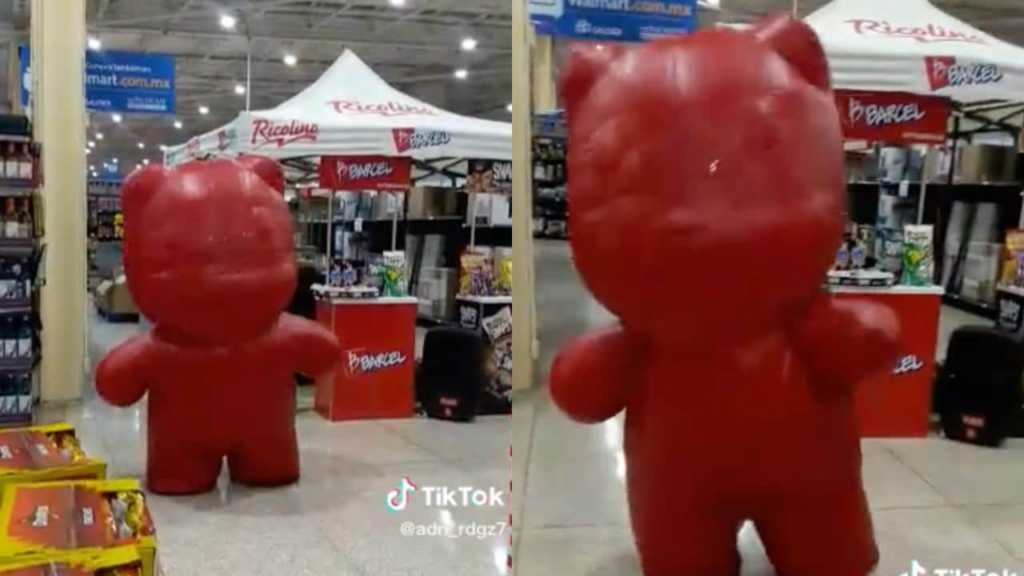 Su papá trabaja como botarga y lo presume en TikTok; “me siento orgullosa”