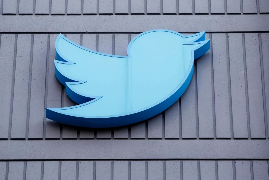 Twitter devuelve la marca azul a algunas personalidades y empresas
