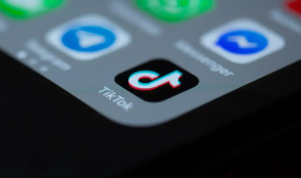 Tiembla WhatsApp: TikTok prepara un nuevo sistema de mensajes para potenciar su plataforma