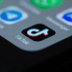 Tiembla WhatsApp: TikTok prepara un nuevo sistema de mensajes para potenciar su plataforma